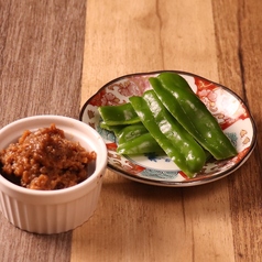 パリパリピーマン　肉味噌添え
