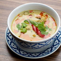 ゲーンキャオワーンガイ(Green Curry)/ゲーンデーンガイ(Red Curry)