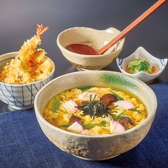 五目うどんと天ぷらミニ丼
