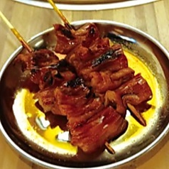 〈豚やき〉豚ホルモン串焼き 　　1本