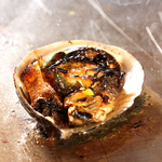 アラカルトメニューも月替りの前菜をはじめ、魚介、肉料理など豊富にございます！