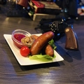 料理メニュー写真&nbsp;極太ソーセージ二種盛り