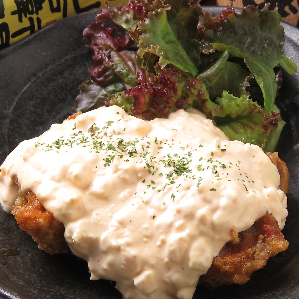 チキン南蛮たっぷりタルタルソース　など、一品居酒屋メニューが豊富で使いやすい！！