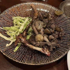 親どりの戸だまっ黒炭もも焼き