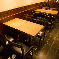 テーブルも数多くありますので、お好きなお席をお選び下さい♪ご来店の際にはホットペッパーグルメの簡単すぎるネット予約がオススメ♪お好みの席を予約できるうえに、ポイント迄貯まる♪お得がたくさん♪都営浅草線＆都営大江戸線A3出口から徒歩0分♪A３出口地上に出てすぐ右★駅近すぎる！