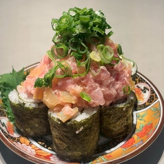 溢れる贅沢トロたく巻き