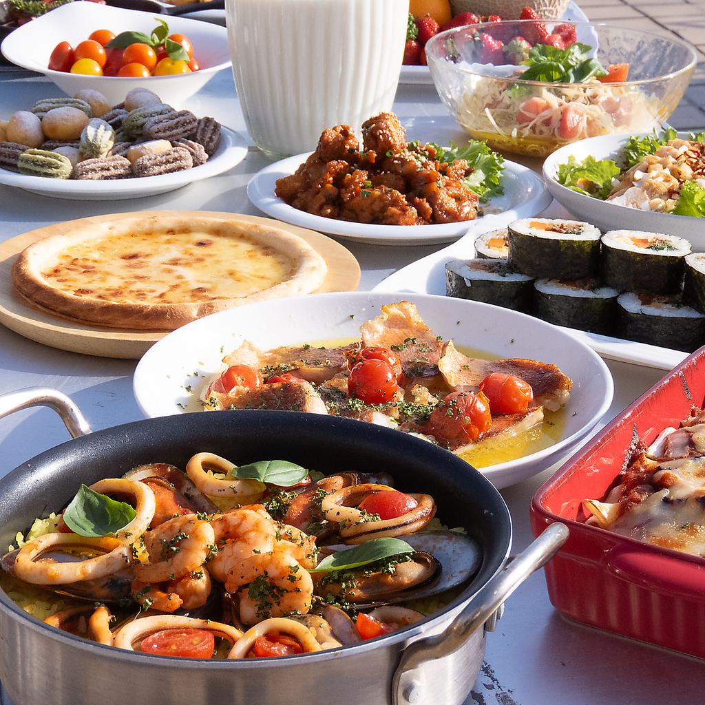 ビアガーデンコースを5500円(税込)～ご用意◎バイキング形式でワールドグルメが食べ放題＆飲み放題！