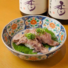 牛カルビ炙り肉寿司