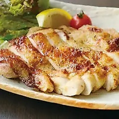 若鶏の黒コショウ焼き