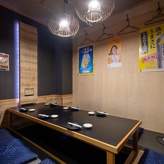 全席喫煙可◎全席完全個室◎食べ飲み放題◎馬刺しと焼鳥のお店◎鳥馬酒場 熊本下通店の雰囲気2