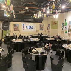 50～80名様で、お店の貸切利用も承ります！お電話でご予約を受け付けておりますので、お気軽にお問い合わせください。