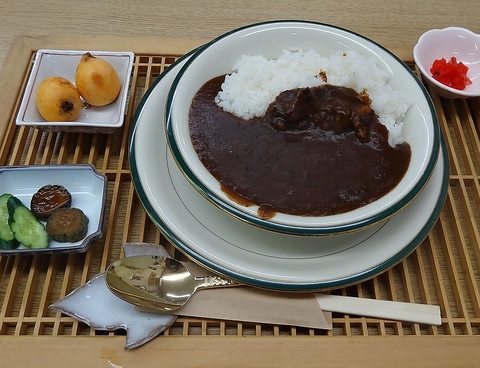 大自然の恵みのジビエ料理(仕入れ状況による）と旬の野菜を使った料理が味わえます！