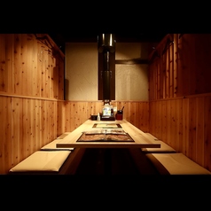 12～16名様掘りごたつ暖簾個室。しっかりと仕切りを立てているので、周りは気になりません