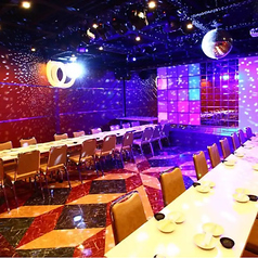 マルカミ食堂 みなとみらい店 ドッグヤードの雰囲気3