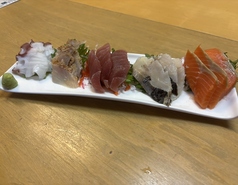 刺身盛合わせ
