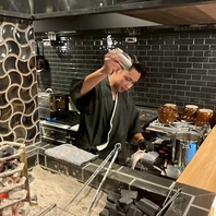 香ばしさが広がる炭火焼