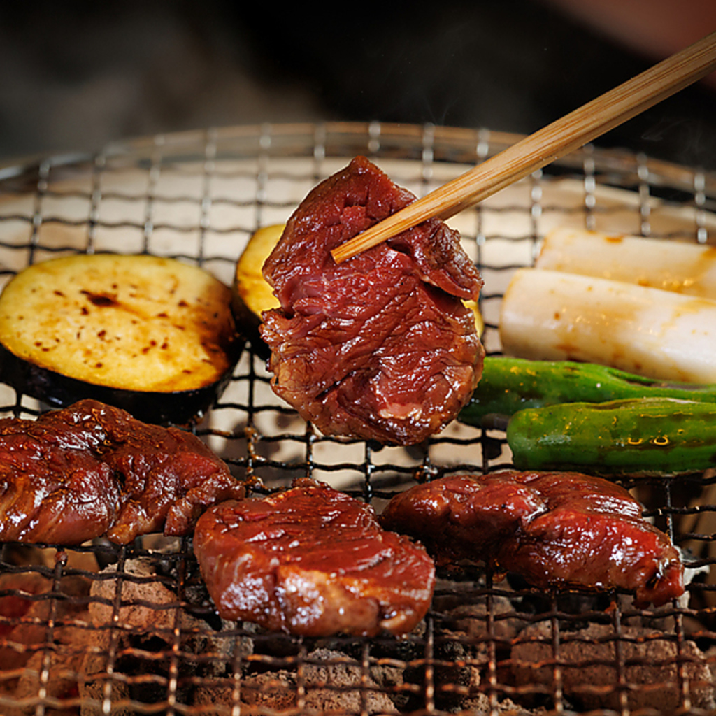 網焼きでご堪能いただける黒毛和牛のステーキもございます