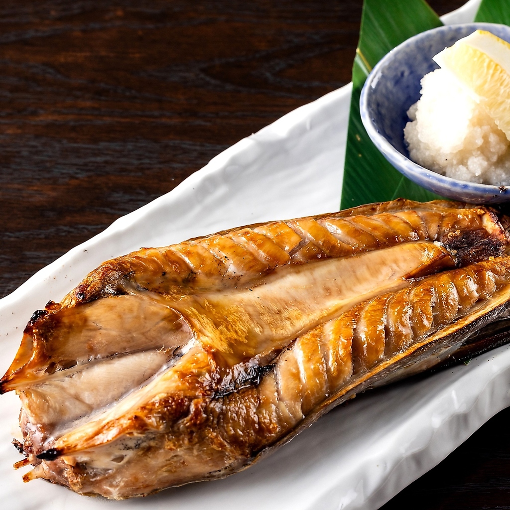 「希少部位!! 生まぐろ『カモメ』塩焼き1738円(税込)」珍しい逸品を美味しく丁寧に調理しております!