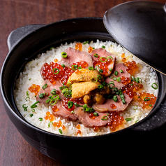 牛タン刺しの海宝乗せ