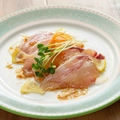 料理メニュー写真 カンパチのカルパッチョ