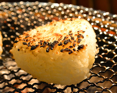 炙り味噌おにぎり、梅おにぎり