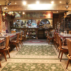 持ち込みイベント・企画なども大歓迎です。音響設備、プロジェクター、スクリーンなどもご用意あります。ご相談ください！月曜日から木曜日まで予約の方でお誕生日の方ケーキプレゼントさせて頂きます。