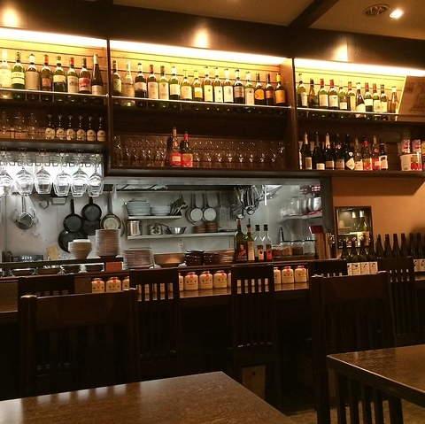 世界各国のグラスワインを日替わりで10種類ご用意しております！