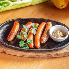 ソーセージ盛り合わせ｜Assorted Sausages