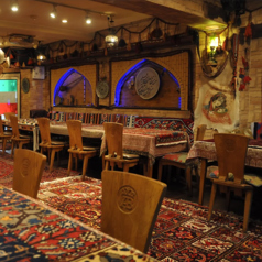 持ち込みイベント・企画なども大歓迎です。音響設備、プロジェクター、スクリーンなどもご用意あります。ご相談ください！月曜日から木曜日まで予約の方でお誕生日の方ケーキプレゼントさせて頂きます。