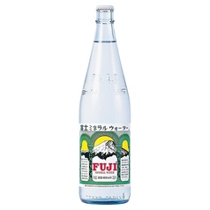 富士ミネラルウォーター 780ml