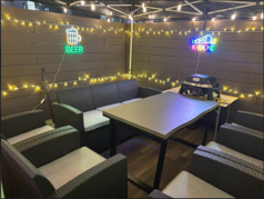 【大きめソファ】手ぶらで気軽にBBQやお鍋を楽しめる！全席ヒーター&こたつ導入で冬季の屋上でもぽかぽか！
