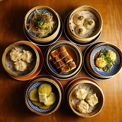 烏丸駅徒歩8分♪小籠包手包み体験ができるお店！点心とアテで最高の乾杯！団体様歓迎