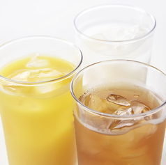 食べ放題には、ソフトドリンク飲み放題付き！