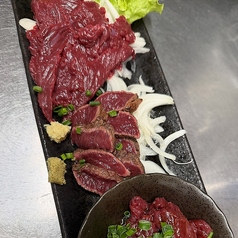 馬刺しの盛り合わせ
