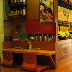 ゆったりとしたカウンター席はおひとりさまのご利用が多いお席です◎