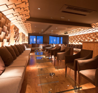 【ONE Bar】世界各地より集めお酒をお試しください