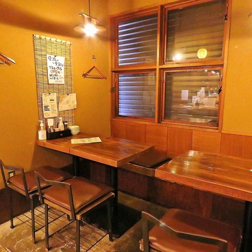 肉巻き串焼きと日本酒のお店 ひとひろ 蕨店の雰囲気1