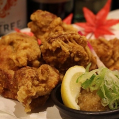 奥三河鶏もも肉の唐揚げ(おろしポン酢・チーズ・黒胡椒・食べるラー油) 各