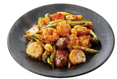 ホタテとセロリの塩味炒め/海鮮三種のXO醤炒め