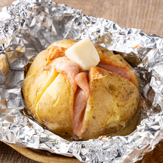 塩辛じゃがバターのホイル焼き
