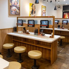 中華食堂 一番館 中野南口駅前店の雰囲気3