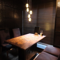 能登牛と厳選和牛 焼肉力 別邸【飲めるロースの名店】片町店の雰囲気3