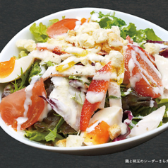 鶏と味玉のシーザーさらだ