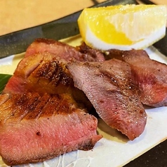 仔牛の牛タンステーキ