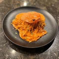 たっぷりズワイガニのトマトクリームパスタ