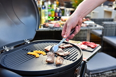 開放的屋上テラスでBBQ♪ 厳選の和牛をご堪能♪