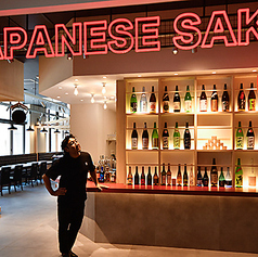 SAKEBASEモロツヨシ横浜鶴屋町店の雰囲気1