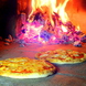 炭火の石窯で焼き上げる本格ピザがランチで食べられる店