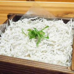 梅しらすのせいろご飯