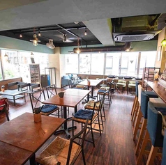 DINING BAR 蒸々の雰囲気3